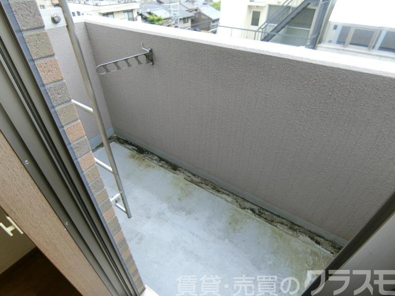 25/30 バルコニー