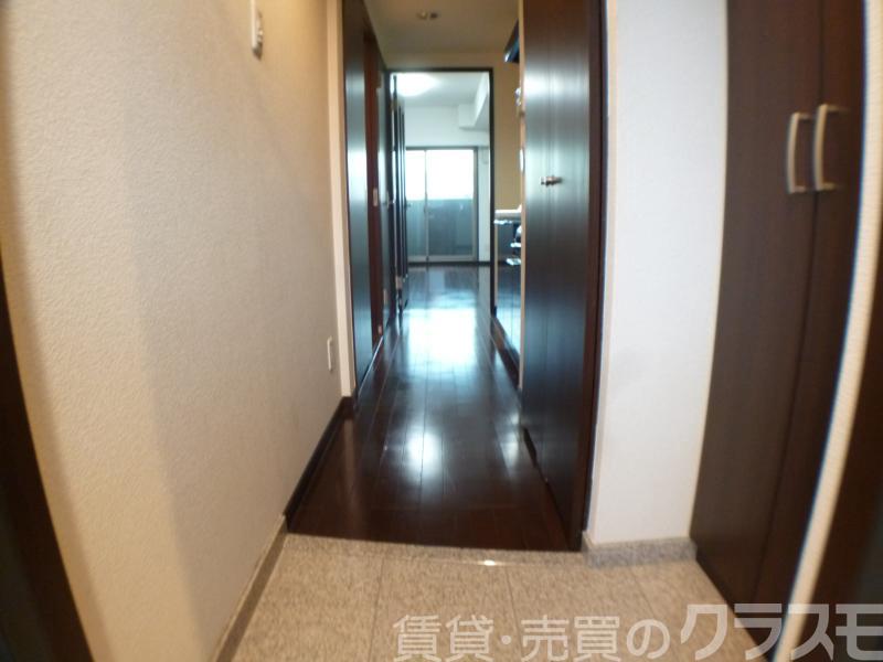 17/30 玄関