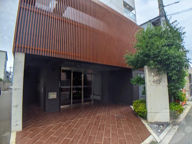 22/29 エントランス