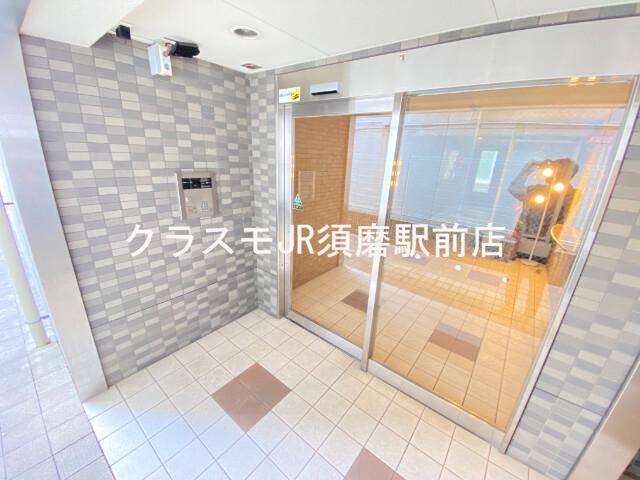 20/30 エントランス