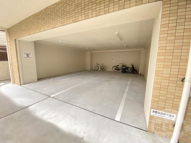 17/26 駐車場