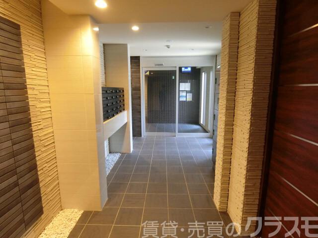 2/4 エントランス