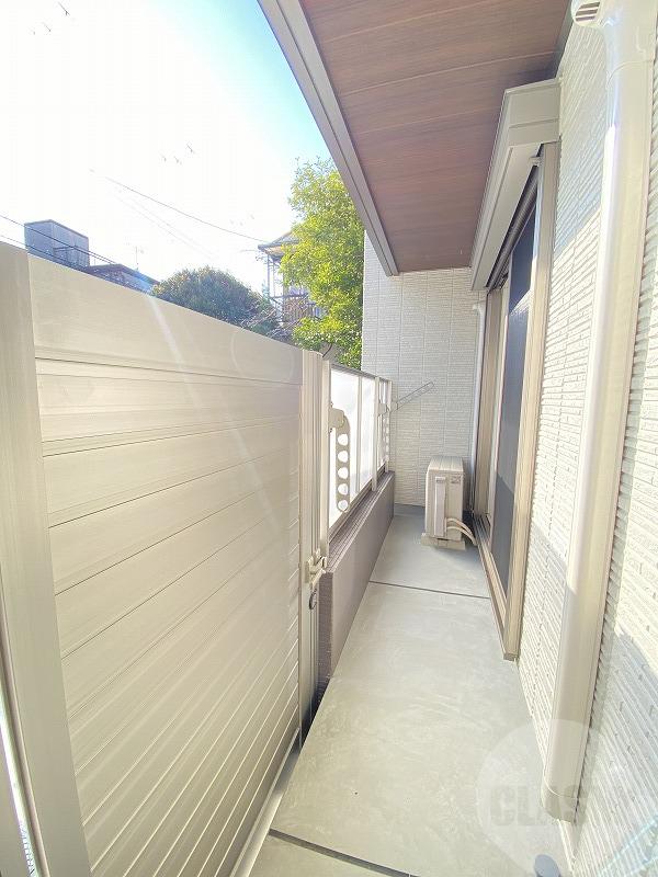 27/30 バルコニー