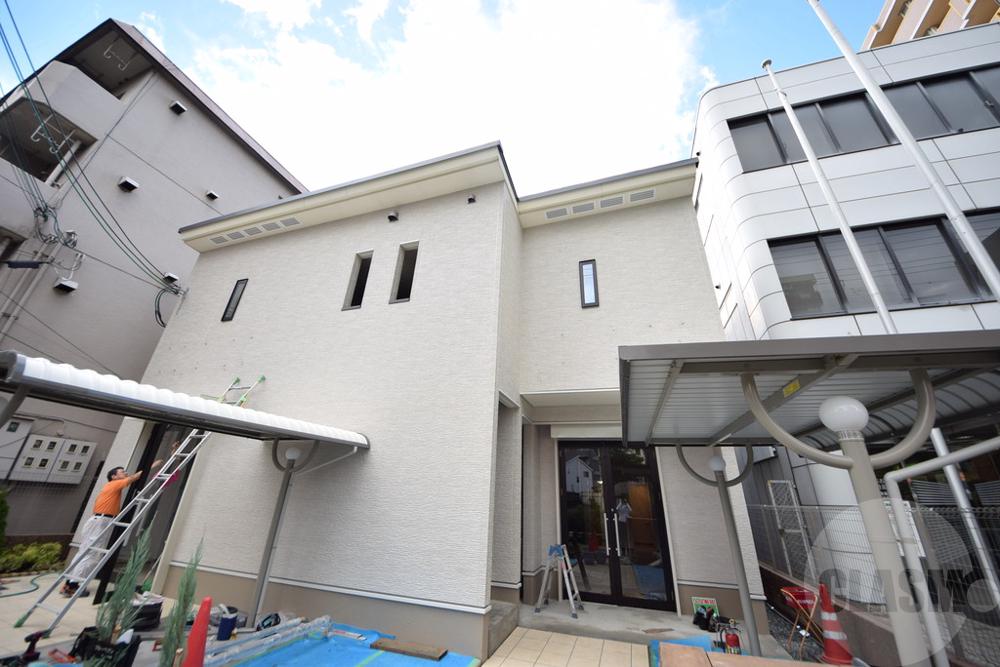 22/30 エントランス