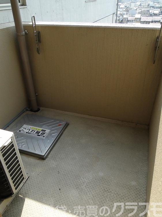 25/30 バルコニー