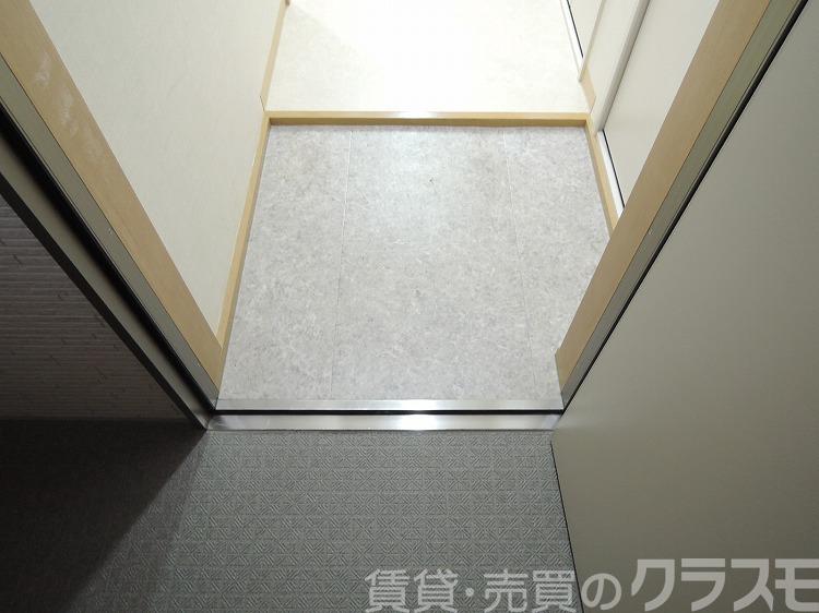 13/30 玄関