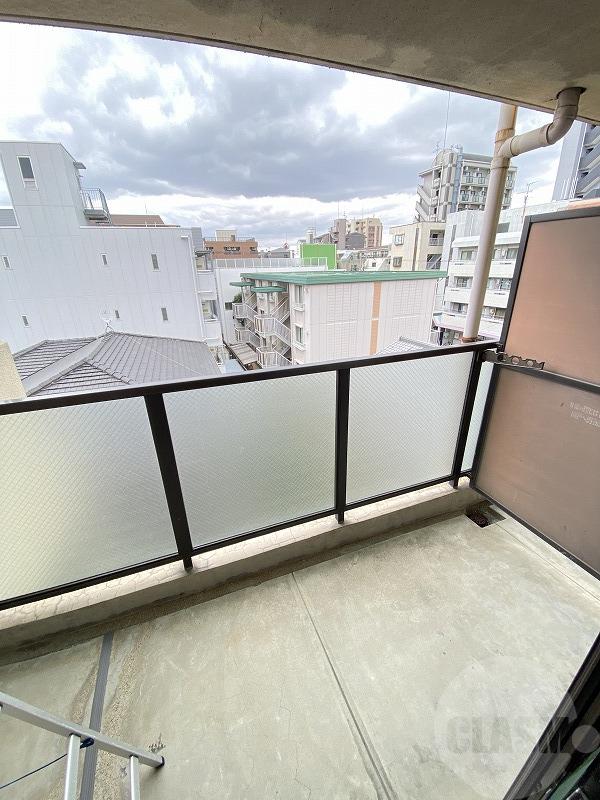 13/30 バルコニー