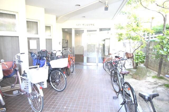 15/26 エントランス