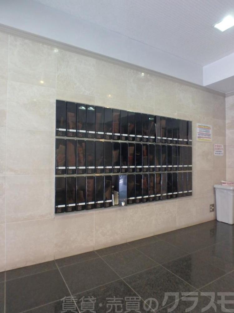 22/30 エントランス