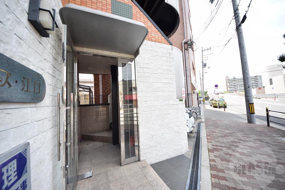 21/29 エントランス