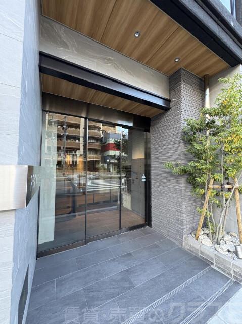 25/30 エントランス