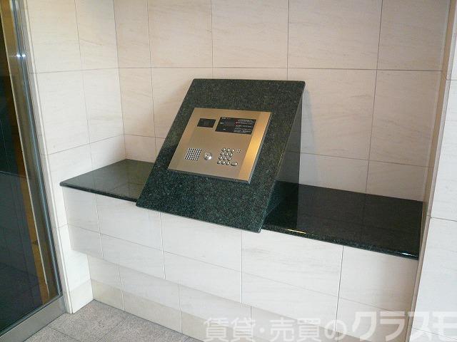 29/30 エントランス