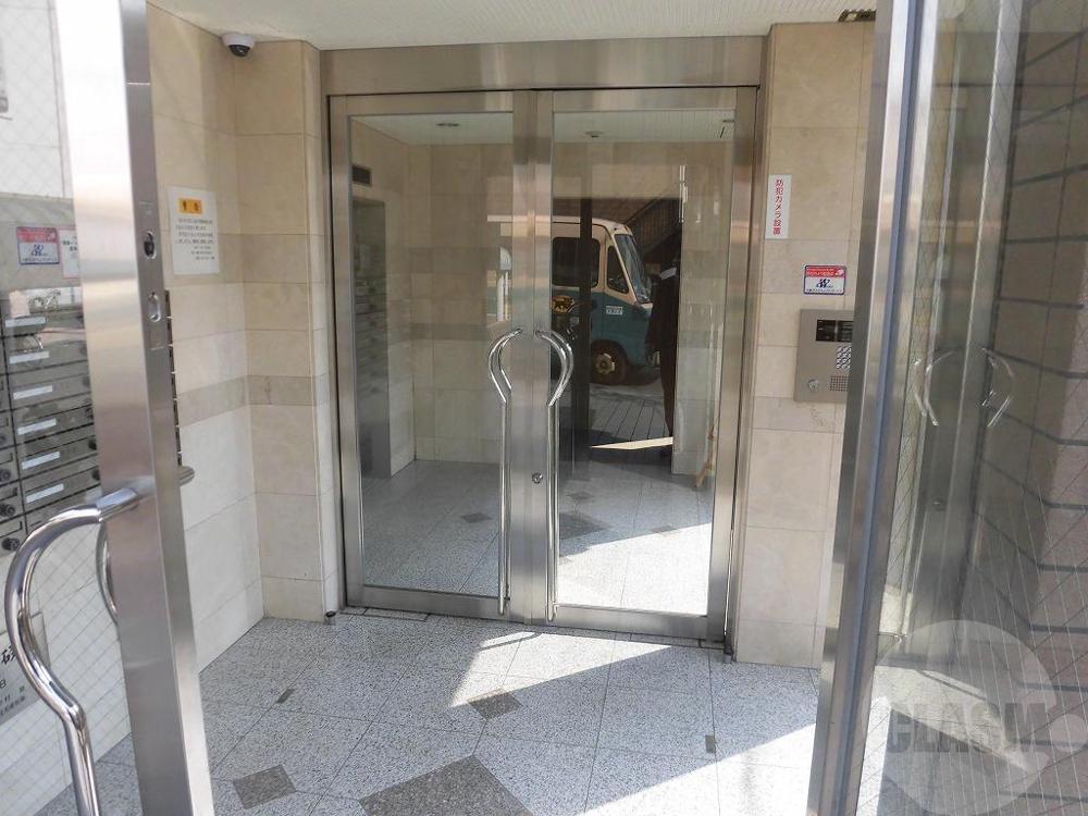 25/28 エントランス