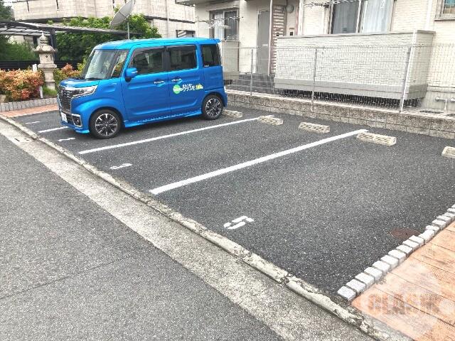 20/27 駐車場
