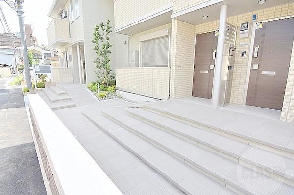 2/4 エントランス