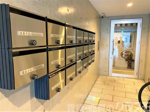 2/4 エントランス