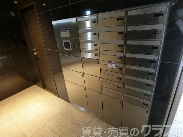 30/30 エントランス