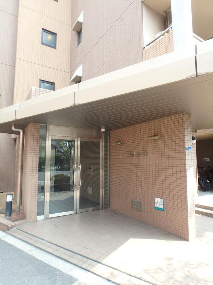 25/30 エントランス