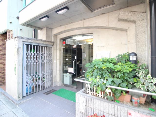 2/3 エントランス