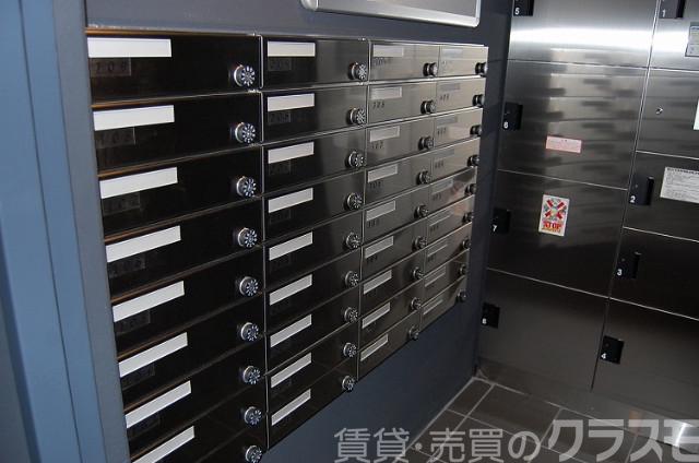 28/30 エントランス