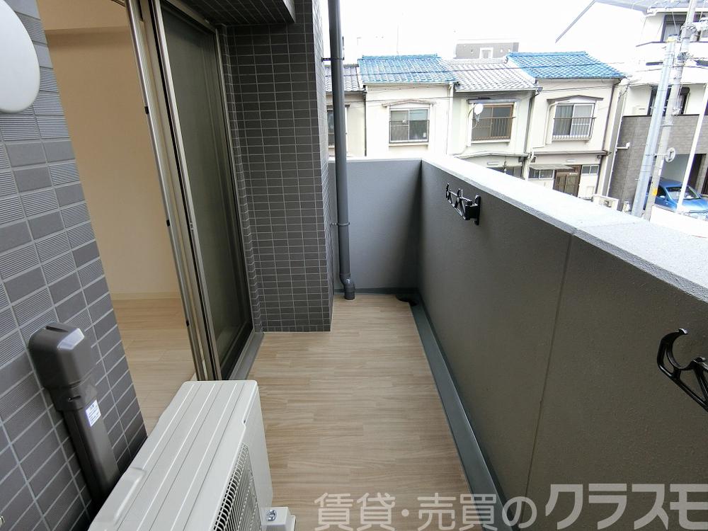 25/30 バルコニー