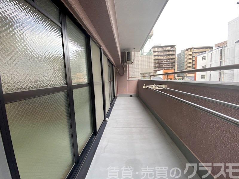 25/30 バルコニー