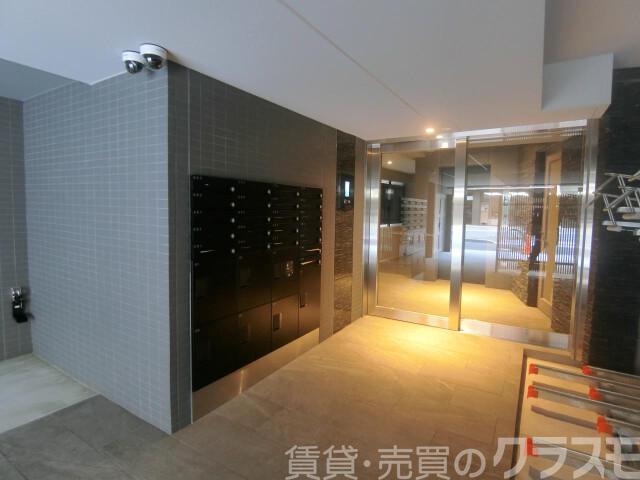 2/4 エントランス