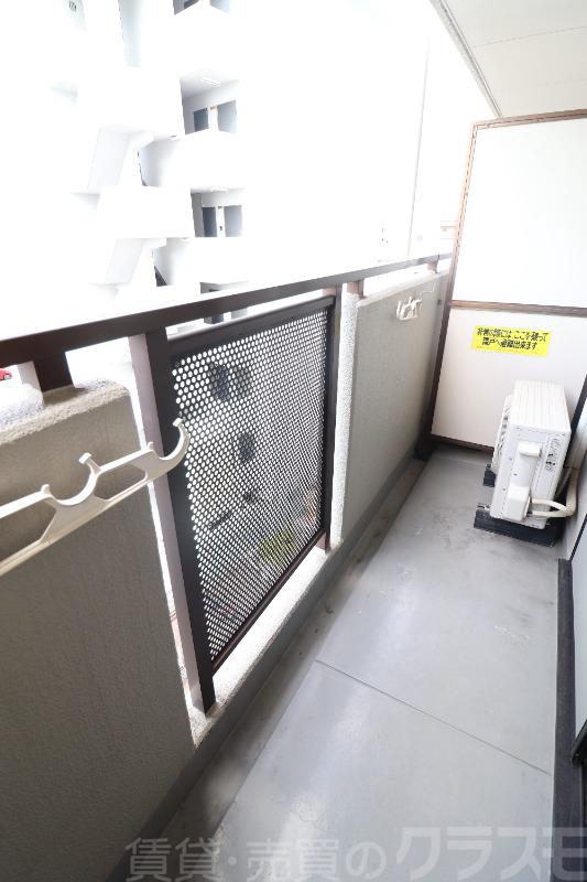 13/18 バルコニー