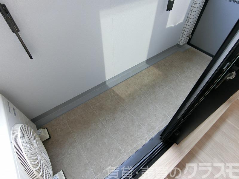 23/30 バルコニー