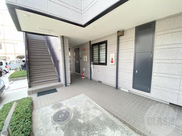 15/24 エントランス