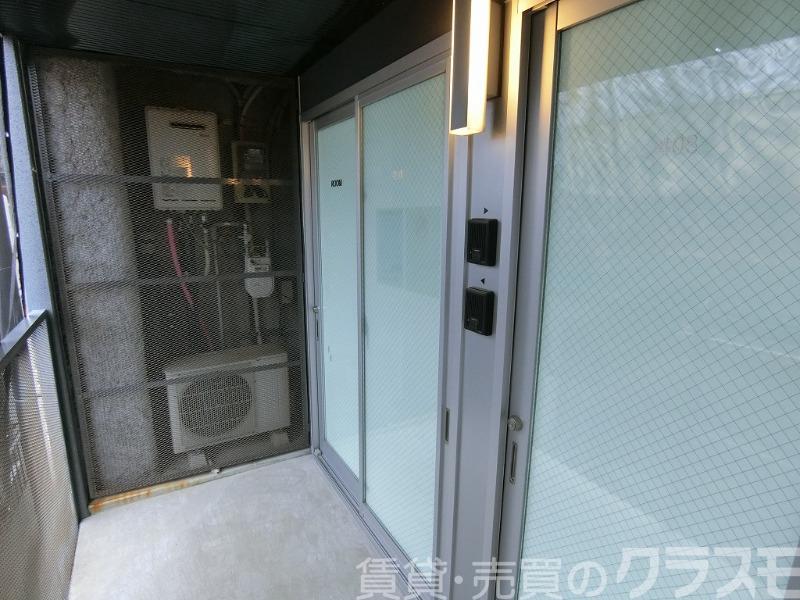 23/30 バルコニー