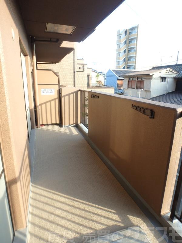 22/30 バルコニー