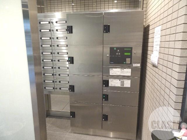 22/30 エントランス