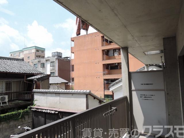 23/30 バルコニー