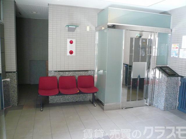 29/30 エントランス