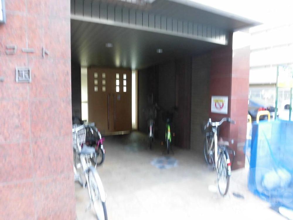 19/29 エントランス