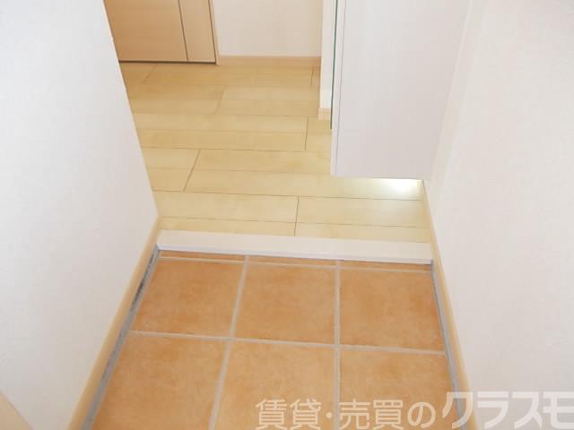 19/30 玄関