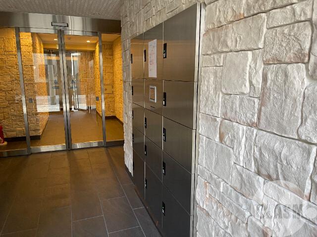 21/26 エントランス