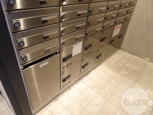 13/19 エントランス