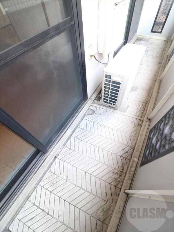 15/28 バルコニー