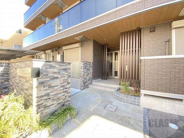 15/28 エントランス