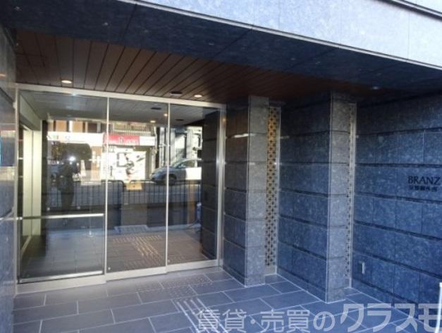 2/3 エントランス