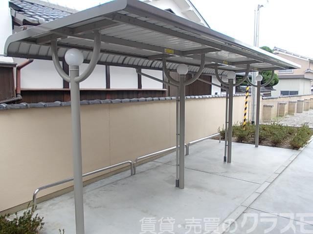 30/30 エントランス