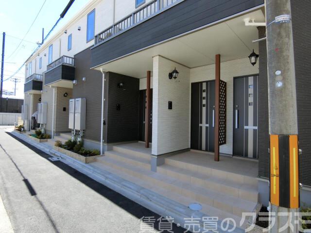 28/30 エントランス