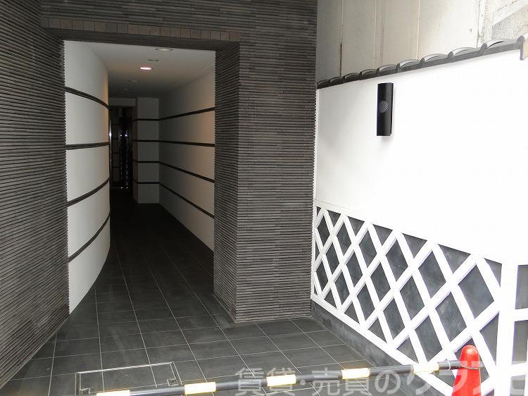 29/30 エントランス