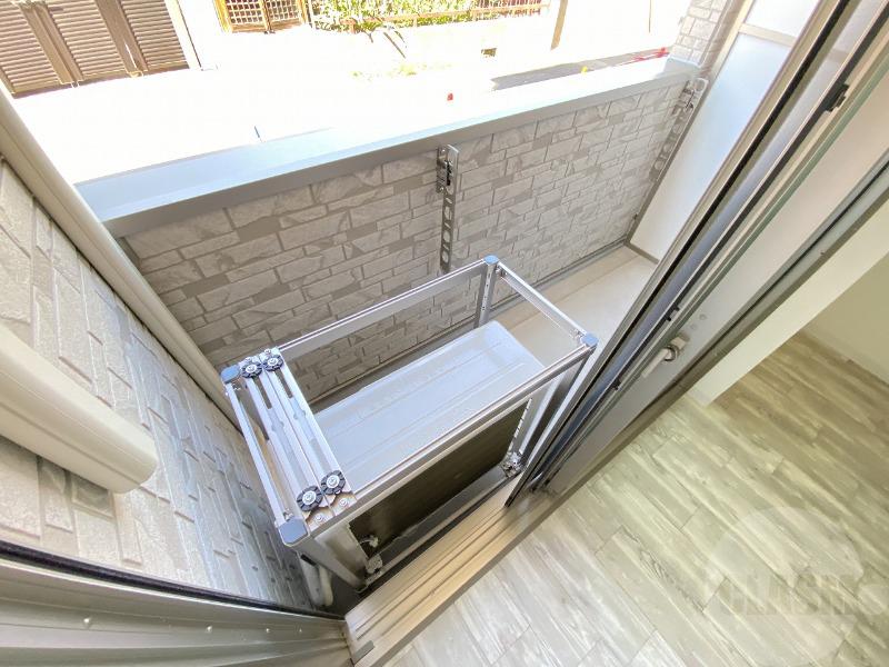 13/23 バルコニー