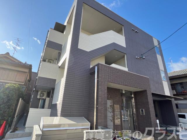 22/30 エントランス