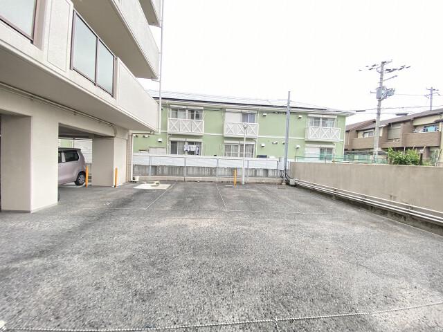 17/25 駐車場