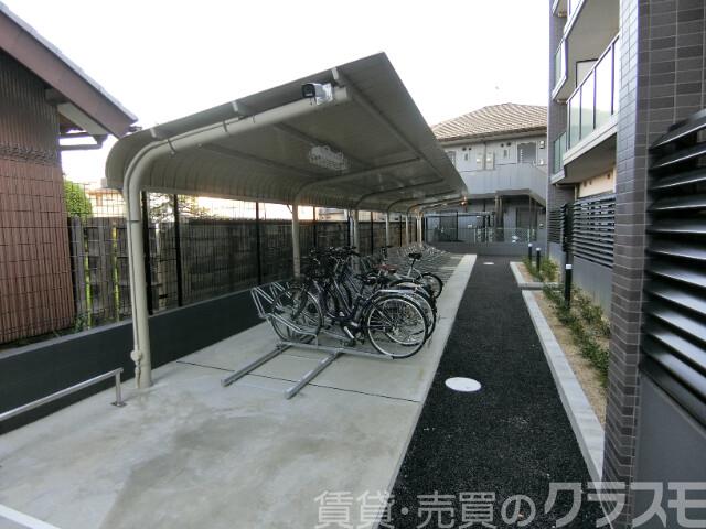 28/30 駐車場