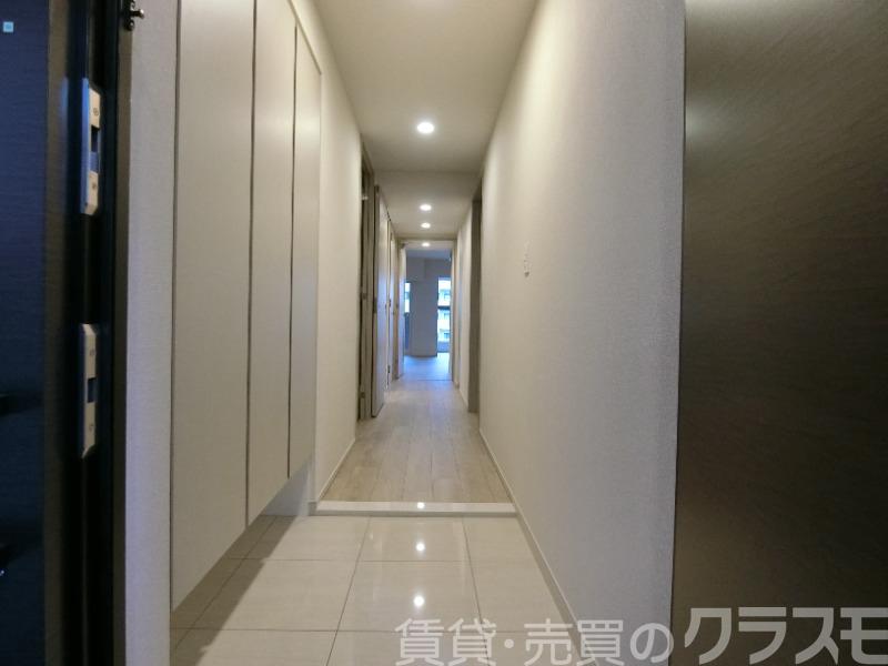 17/30 玄関